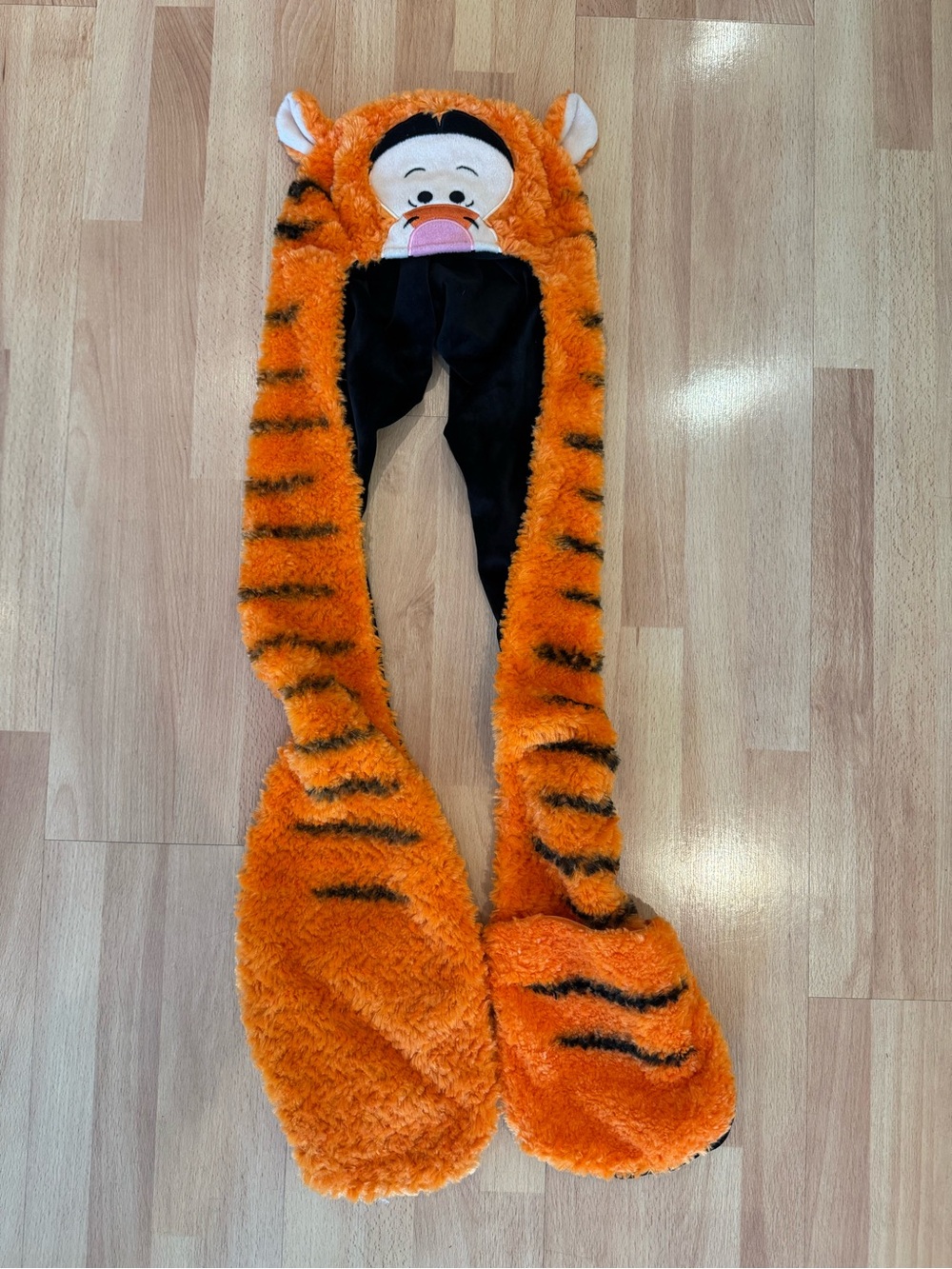 Tigger Hat with Mittens